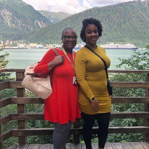 Meet your Posher, Carla